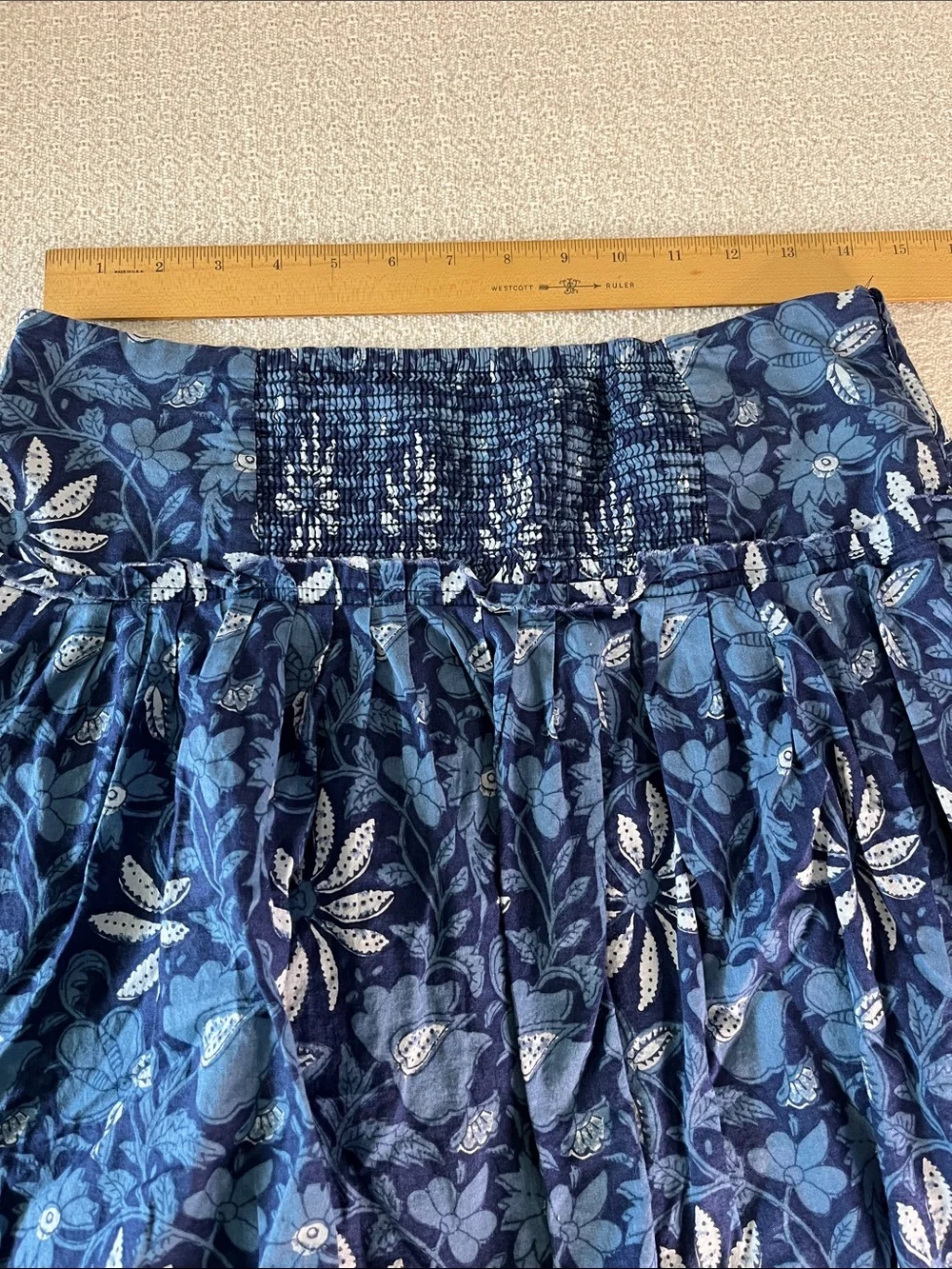 Banana Republic Tiered Navy & Creamy White Floral Mini Skirt smocked panel lined
